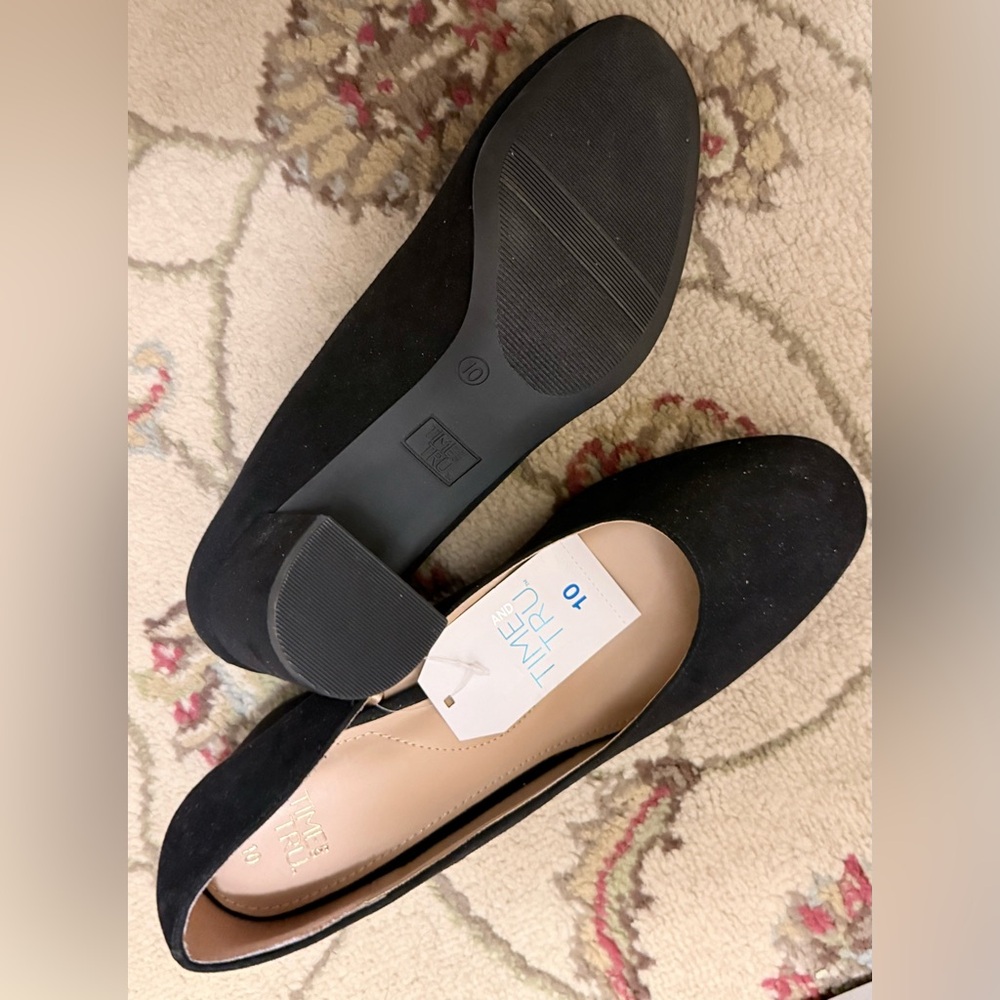 Time and Tru Black Faux Suede Block Heel Pumps Size 10 Closed Toe Memory Foam - Picture 3 of 11